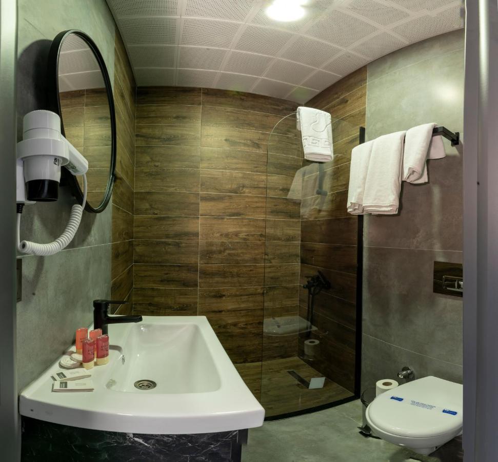 Melanj Airport Hotel Arnavutkoy Luaran gambar